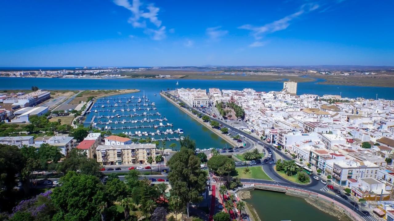 Apartamentos Custodio Ayamonte Luaran gambar